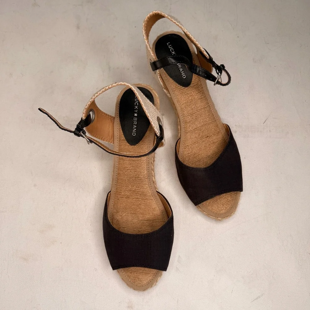 Lucky Brand wedge sandals black and tan canvas